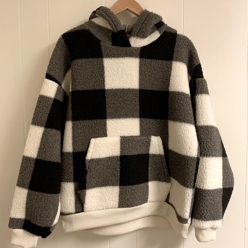 American Eagle | Fuzzy Sweatshirt